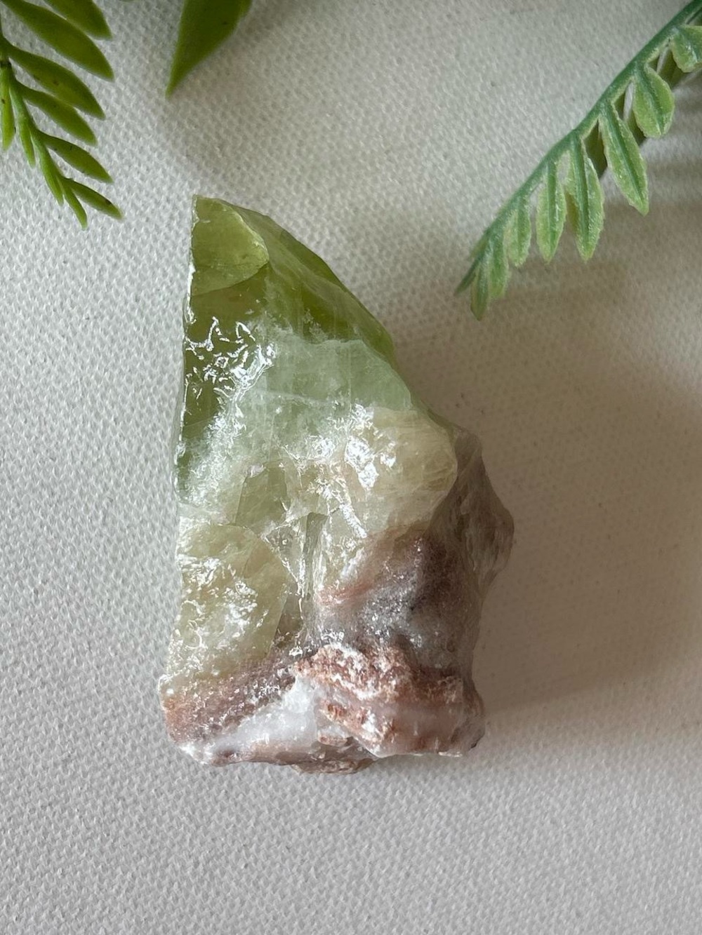 💎 Raw green calcite specimen 69g